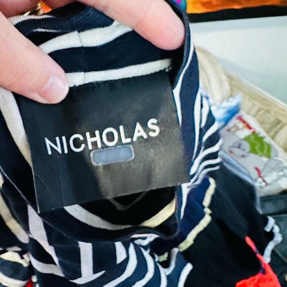 NICHOLAS Black White Wool Spiral Striped Turtleneck Long Sleeves Top Size US 2 - Picture 10 of 11